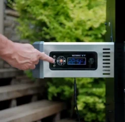 Masterbuilt Gravity Series™ 800 Digital Charcoal Griddle + Grill + Smoker -Grill Koning image 779